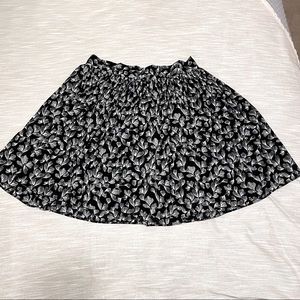 Merona | Black & white print skirt with pockets